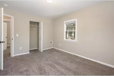 65 N Chase Avenue, Columbus, OH 43204 - Photo 15