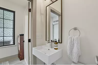 249 E Greenwood Avenue, Columbus, OH 43201 - Photo 29