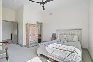 249 E Greenwood Ave, Columbus, OH 43201 - Photo 57