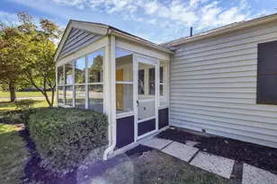 2227 Zollinger Rd, Columbus, OH 43221 - Photo 39