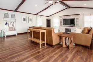 1736 Forest Hills Cir, Zanesville, OH 43701 - Photo 15