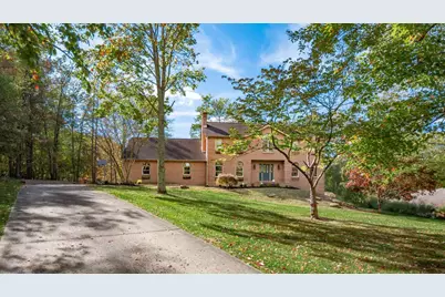 1736 Forest Hills Circle, Zanesville, OH 43701 - Photo 1