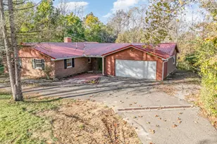 6781 Beechwood Dr, Athens, OH 45701 - Photo 3