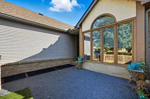 1350 Azalea Dr, Reynoldsburg, OH 43068 - Photo 5