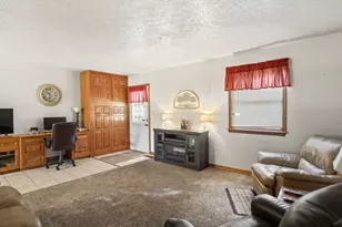 8285 Old River Rd, Philo, OH 43771 - Photo 11