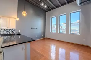 110 N 3rd St, Columbus, OH 43215 - Photo 9