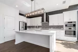 250 W Spring St, Columbus, OH 43215 - Photo 3