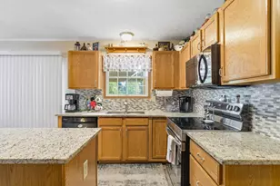 4451 Sherwill Rd, Columbus, OH 43228 - Photo 9