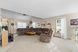 4451 Sherwill Rd, Columbus, OH 43228 - Photo 5