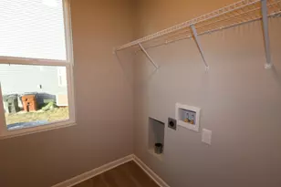 5737 Shadowfair Ln, Powell, OH 43065 - Photo 9