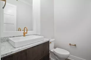 7018 Claymore Dr, Dublin, OH 43017 - Photo 9