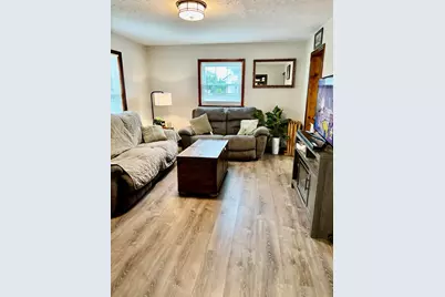 1023 S Hinde Street, Washington Court House, OH 43160 - Photo 3