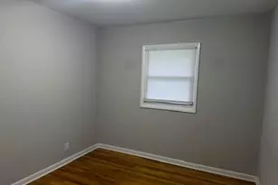 886 Carolyn Ave, Columbus, OH 43224 - Photo 13