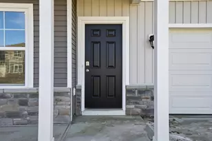 1099 Hartford Ln, London, OH 43140 - Photo 5