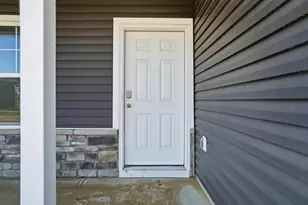 1103 Hartford Ln, London, OH 43140 - Photo 3