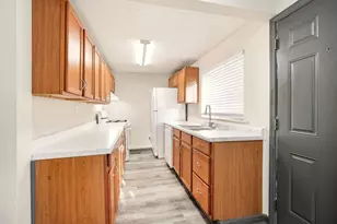 879 E 4th Ave, Columbus, OH 43201 - Photo 21