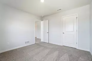 406 Garnet Rnch Dr, Delaware, OH 43015 - Photo 37