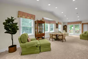 910 Ivy Dr, Zanesville, OH 43701 - Photo 3
