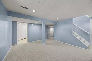 7673 Harbour Town Dr, Pickerington, OH 43147 - Photo 11