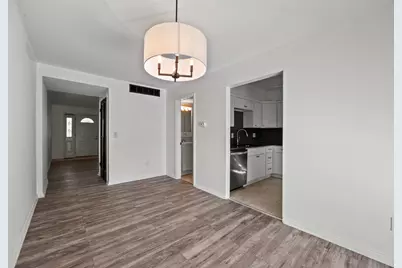 631 Dlyn Street, Columbus, OH 43228 - Photo 11