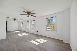 631 Dlyn St, Columbus, OH 43228 - Photo 19