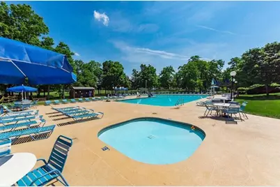 631 Dlyn Street, Columbus, OH 43228 - Photo 31