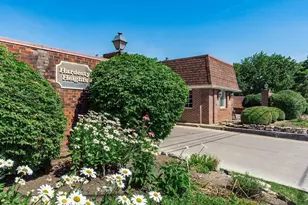 631 Dlyn St, Columbus, OH 43228 - Photo 25