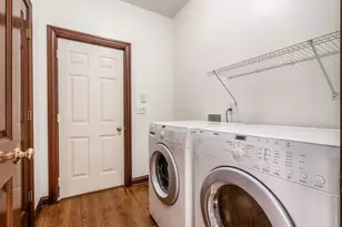 10900 Buckingham Pl, Powell, OH 43065 - Photo 13