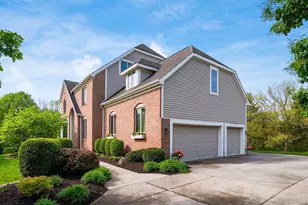 10900 Buckingham Pl, Powell, OH 43065 - Photo 3