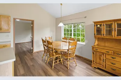 1962 N Farmbrook Creek N #6, Grove City, OH 43123 - Photo 5