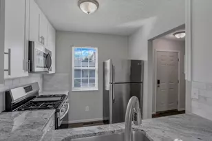 9170 Parkbury Ln, Lewis Center, OH 43035 - Photo 5