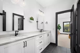 2342 Quarry Trails Dr, Columbus, OH 43228 - Photo 25