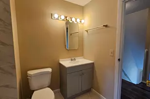 117 Stornoway Dr E, Columbus, OH 43213 - Photo 11