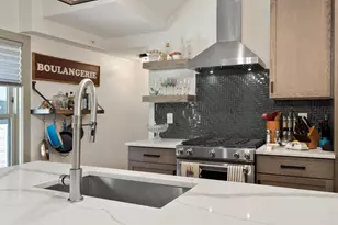 792 Highland St, Columbus, OH 43215 - Photo 11