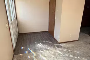 140 S Hamilton Ave, Hebron, OH 43025 - Photo 9