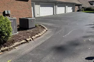 223 Dogwood Ln, Westerville, OH 43082 - Photo 3