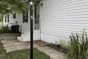 5 Spring Lake Ct, Delaware, OH 43015 - Photo 1