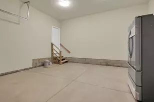 525 Ashwood Rd, Columbus, OH 43207 - Photo 47