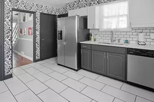 2740 W Ridgewood Cir, Zanesville, OH 43701 - Photo 13