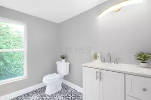 448 S Warren Ave, Columbus, OH 43204 - Photo 9