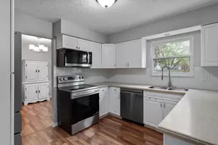 8741 Jamey Ct, Powell, OH 43065 - Photo 9