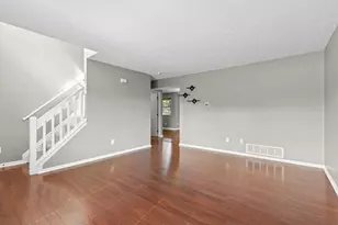 4000 Sandy Ridge Dr, Columbus, OH 43204 - Photo 7