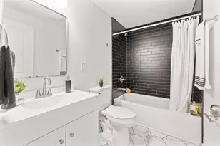 2173 Noe Bixby Rd, Columbus, OH 43232 - Photo 13