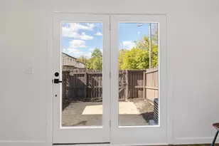 2173 Noe Bixby Rd, Columbus, OH 43232 - Photo 9