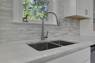 128 Blenheim Rd, Columbus, OH 43214 - Photo 15