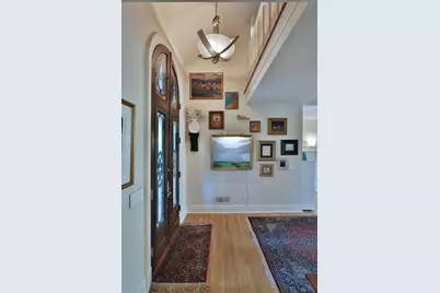 455 Walhalla Road, Columbus, OH 43202 - Photo 5