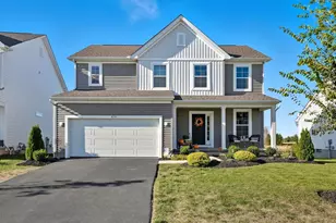 426 Bethpage Blvd, Commercial Point, OH 43116 - Photo 1