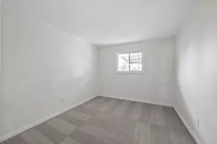 3302 Hilock Pl, Columbus, OH 43207 - Photo 23