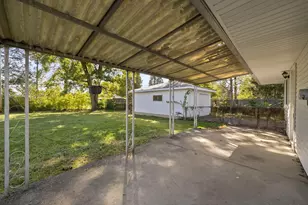 3302 Hilock Pl, Columbus, OH 43207 - Photo 11