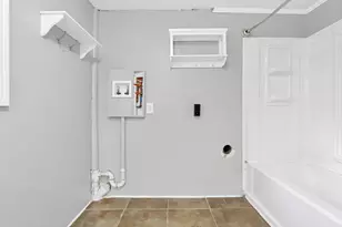 852 Wallace Rd, Little Hocking, OH 45742 - Photo 21